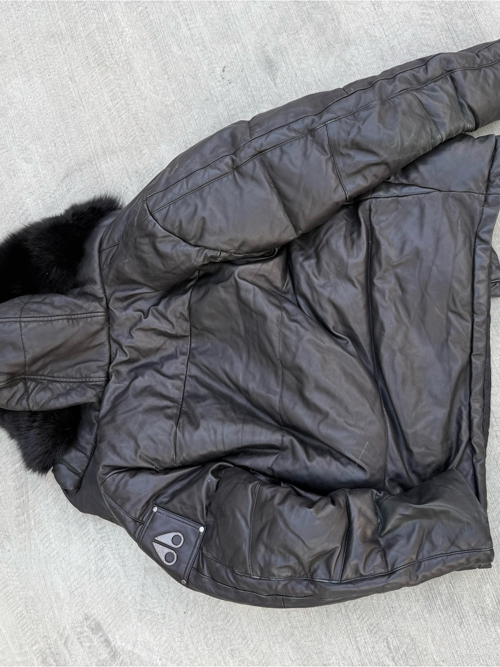 Moose Knuckles Black men’s Down Puffer with Fur-Trim Hooded Collar - Picture 6 of 11